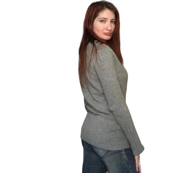 Theory Grey Cashmere V Neck Sweater with pockets Size Small - Picture 4 of 13
